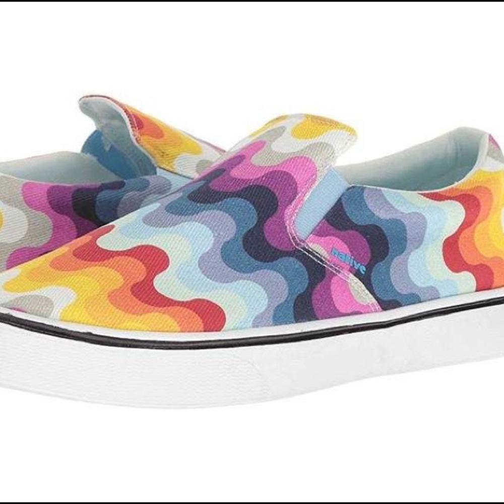 Native Miles Rainbow Wave shoes NWT